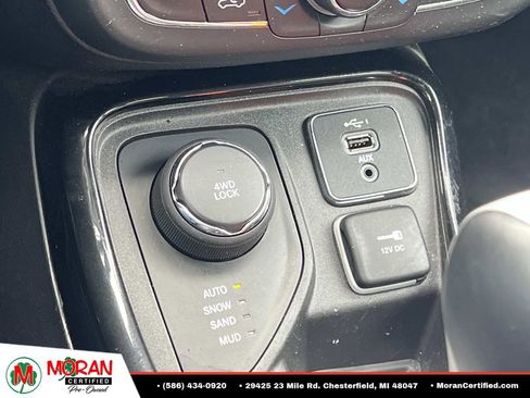 Used 2020 Jeep Compass Limited AWD/4WD image 22