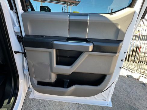 Used 2019 Ford F150 XLT w/ Equipment Group 302A Luxury AWD/4WD image 23