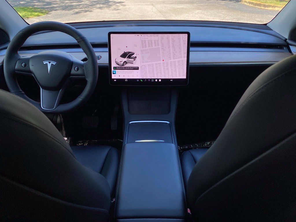 Used 2023 Tesla Model Y Long Range AWD/4WD image 25