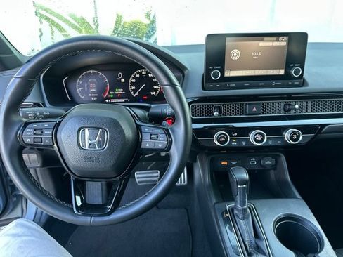 Used 2023 Honda Civic Sport image 18