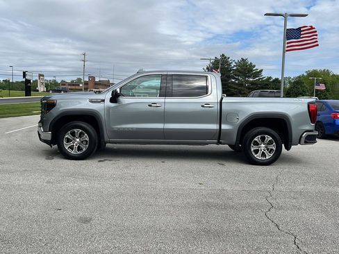 Used 2025 GMC Sierra 1500 SLT AWD/4WD image 2