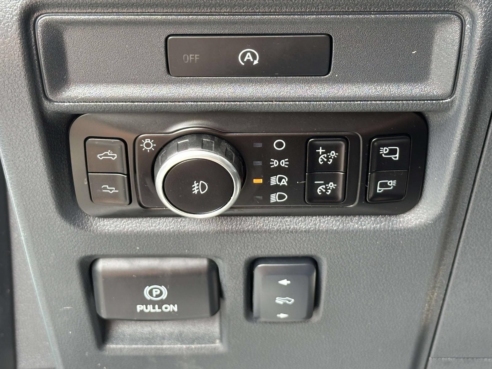 Used 2025 Ford F150 Raptor AWD/4WD image 15