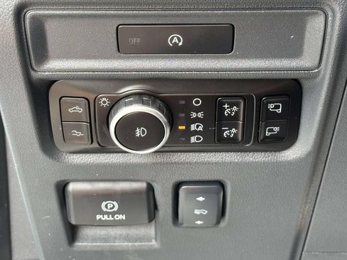 Used 2025 Ford F150 Raptor AWD/4WD image 15