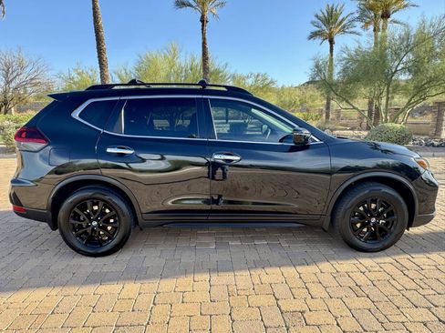 Used 2018 Nissan Rogue SV FWD image 9