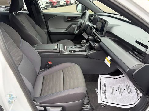 Used 2026 Toyota RAV4 SE w/ Convenience Package AWD/4WD image 13