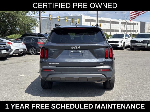 Used 2023 Kia Sorento S w/ Panoramic Sunroof Package AWD/4WD image 3