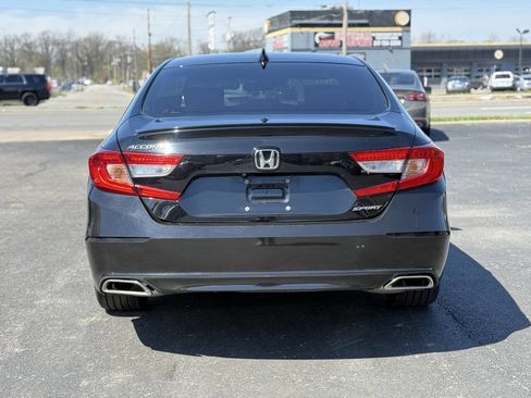 Used 2019 Honda Accord Sport image 5