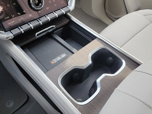 New 2026 GMC Acadia Denali w/ Super Cruise Package image 34