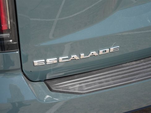 New 2026 Cadillac Escalade ESV Luxury w/ Touring Package image 22