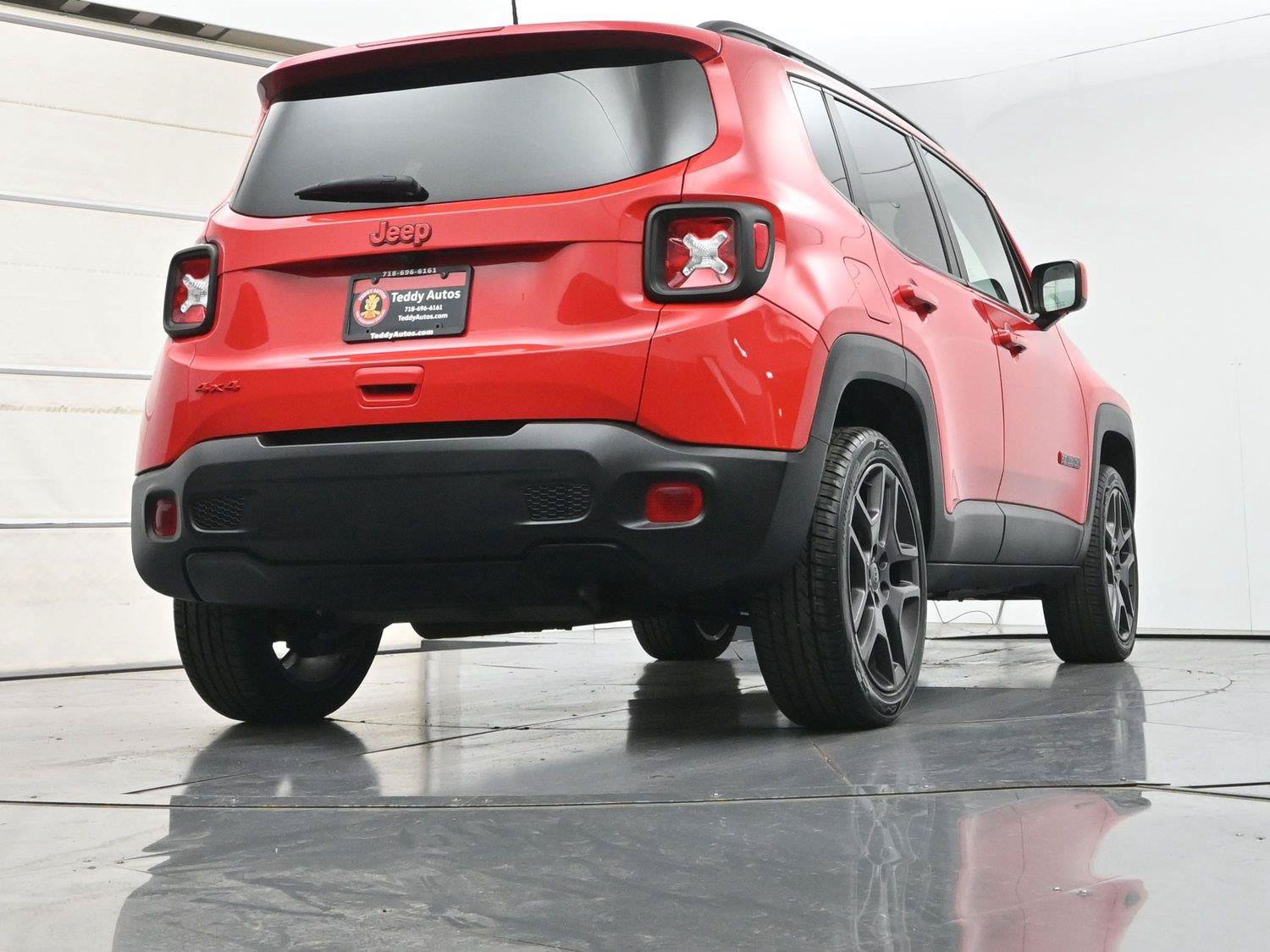 Used 2022 Jeep Renegade Latitude w/ Convenience Group AWD/4WD image 30