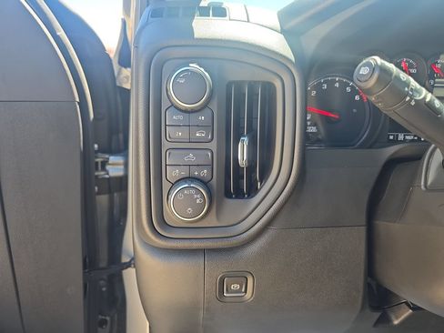 Used 2023 Chevrolet Silverado 1500 Custom AWD/4WD image 27
