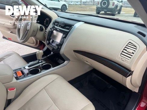 Used 2015 Nissan Altima 2.5 SL w/ Technology Package image 34