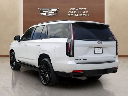Certified 2024 Cadillac Escalade Sport w/ Touring Package AWD/4WD image 3