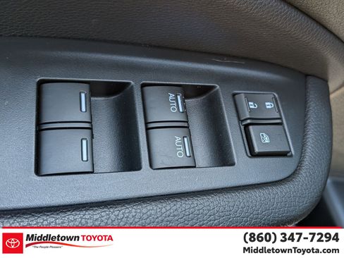 Used 2023 Honda Ridgeline RTL-E image 12