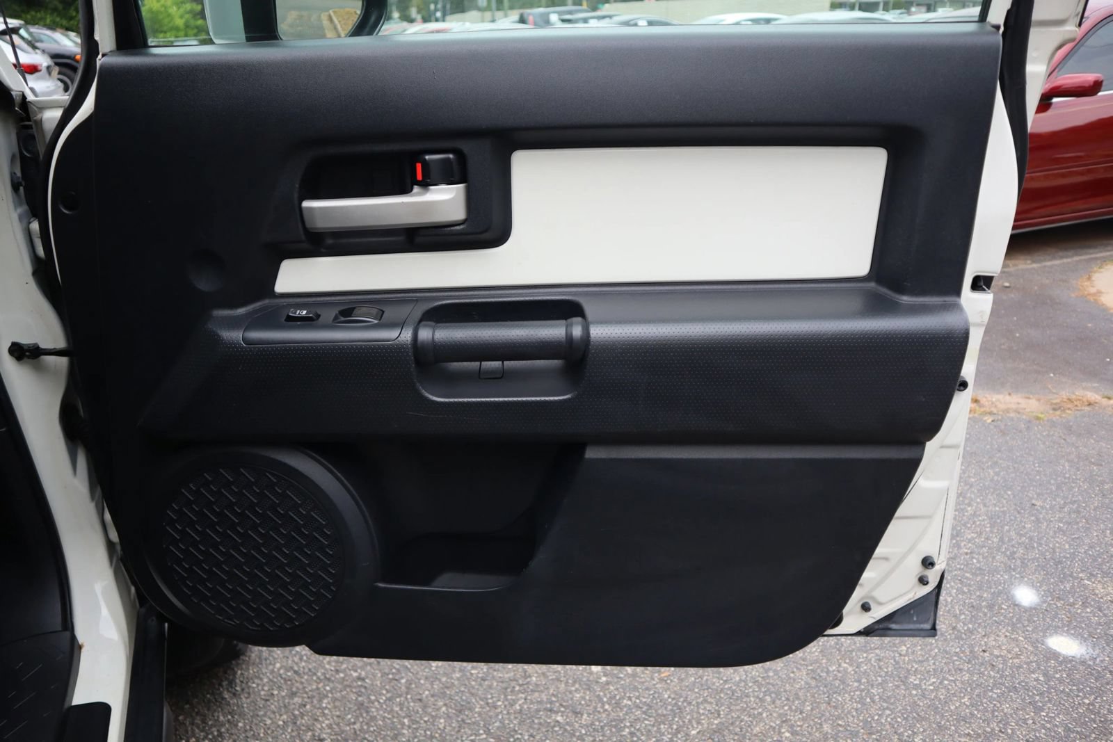 Used 2010 Toyota FJ Cruiser 4WD w/ Upgrade Pkg 2 image 13