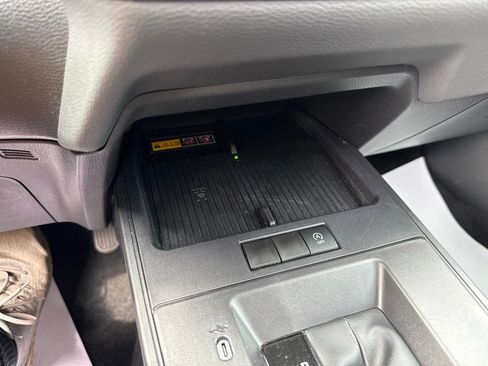 Used 2026 Toyota Corolla Cross LE FWD image 35