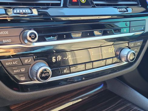 Used 2020 BMW 540i image 28