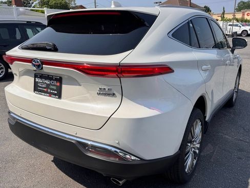 Used 2021 Toyota Venza XLE AWD/4WD image 7