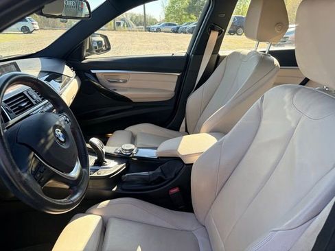 Used 2017 BMW 330i Sedan RWD image 7
