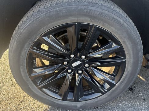 Used 2022 Cadillac Escalade ESV Sport w/ Touring Package image 14