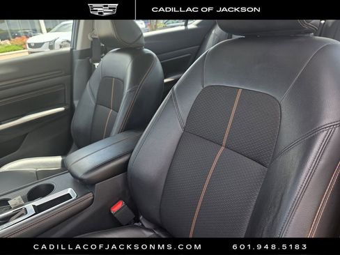 Used 2022 Nissan Altima 2.0 SR FWD image 18