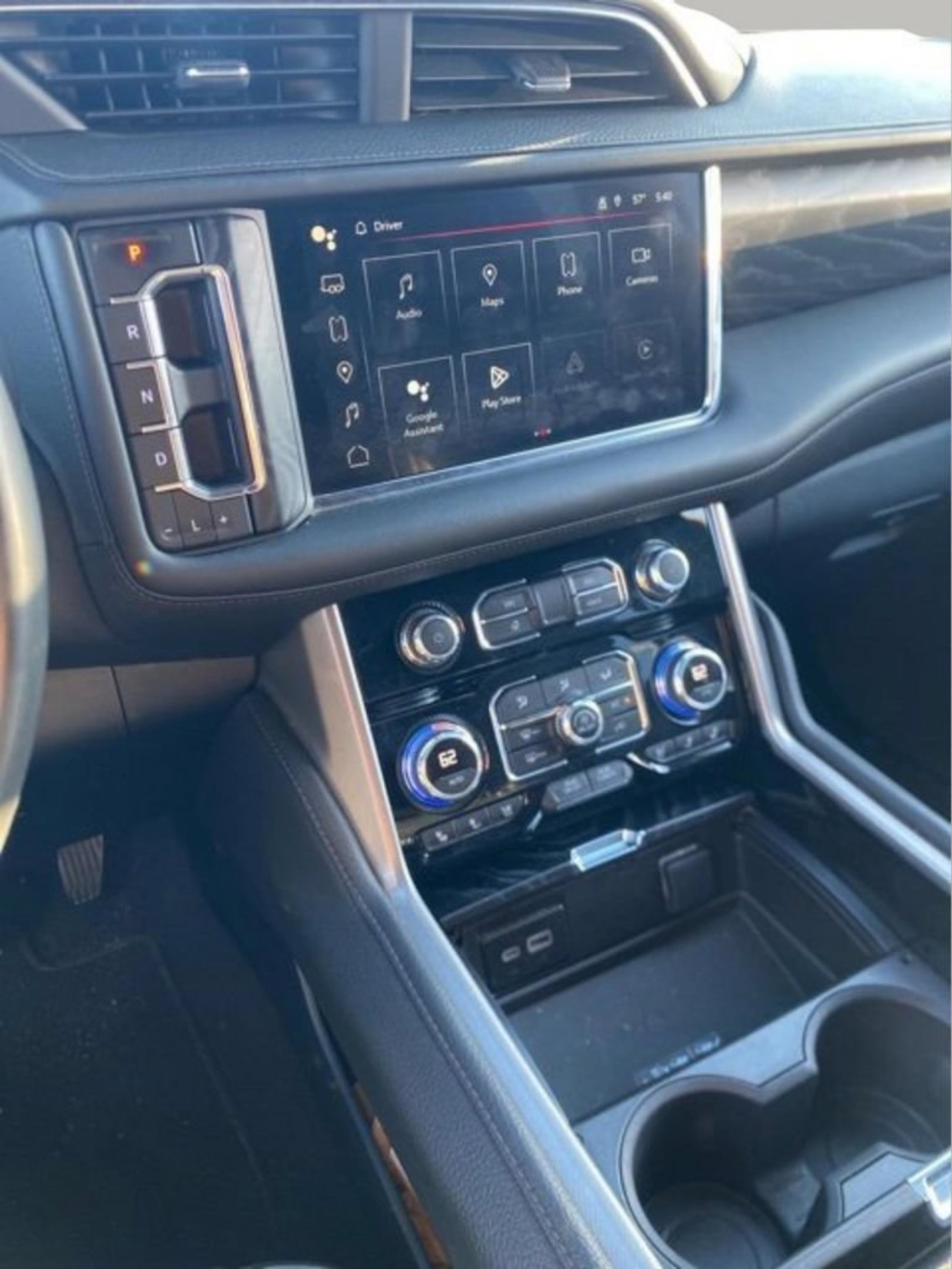 Used 2024 GMC Yukon XL Denali RWD image 23