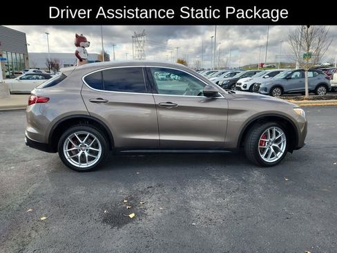 Used 2019 Alfa Romeo Stelvio Ti Lusso w/ Quick Order Package 22X Lusso image 10