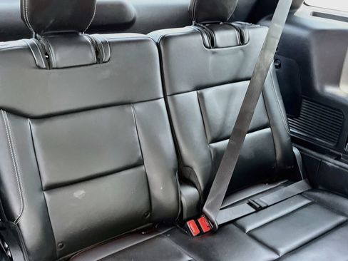 Used 2022 Ford Explorer XLT w/ Equipment Group 202A RWD image 27