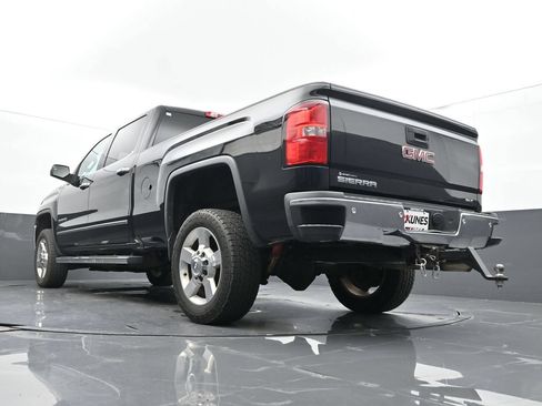 Used 2016 GMC Sierra 2500 SLT w/ Suspension Package, Off-Road AWD/4WD image 46