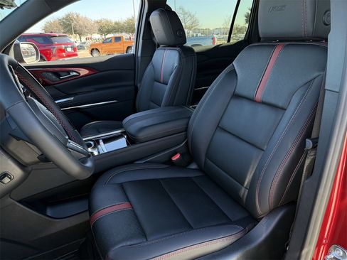 New 2026 Chevrolet Traverse RS image 23