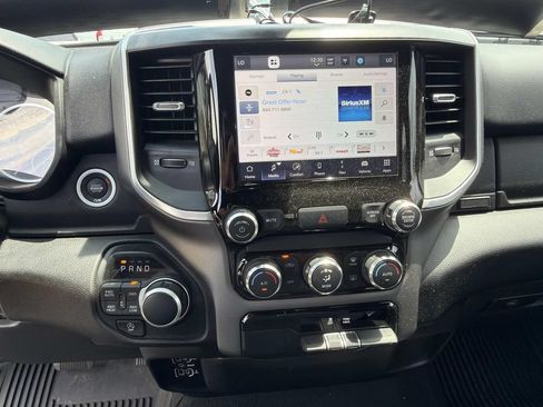 Used 2022 RAM 1500 Big Horn AWD/4WD image 29