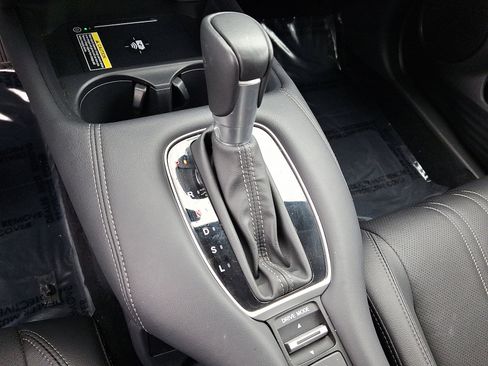 Certified 2024 Honda HR-V EX-L image 15