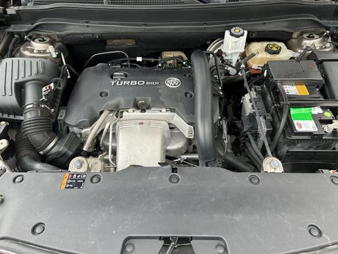 Used 2017 Buick Envision Premium w/ Driver Confidence Package AWD/4WD image 12