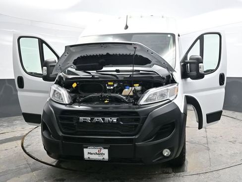 Used 2025 RAM ProMaster 2500 w/ Convenience Group image 2
