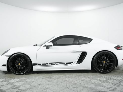 Used 2025 Porsche 718 Cayman RWD image 71