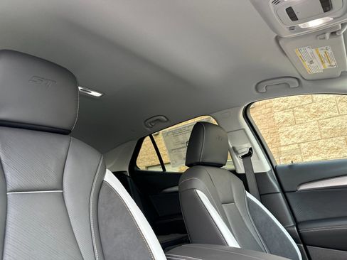 New 2026 Buick Envision Sport Touring AWD/4WD image 17
