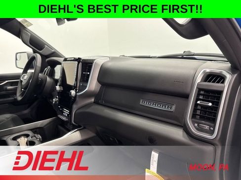 New 2026 RAM 1500 4x4 Crew Cab image 15