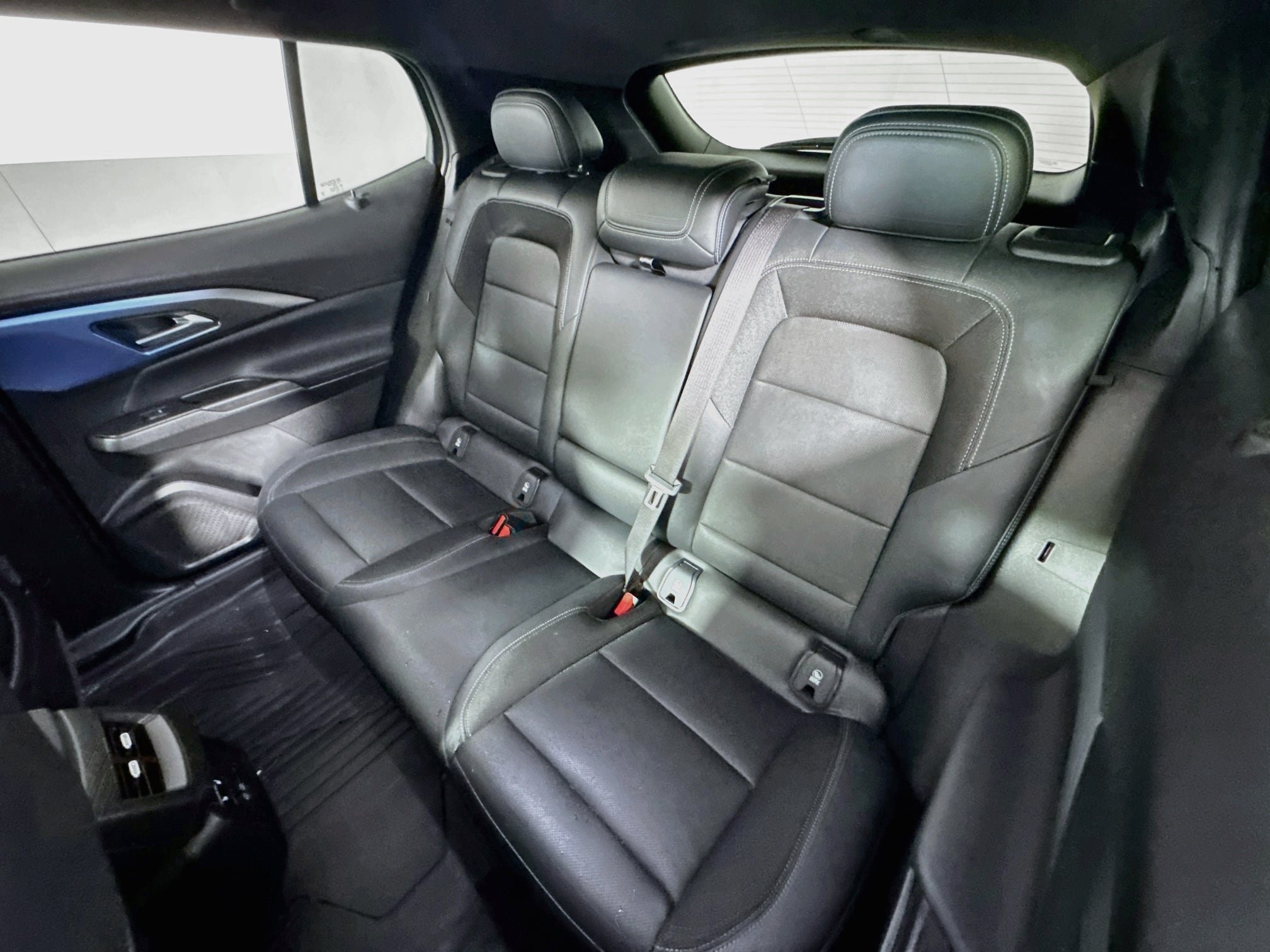 Used 2024 Chevrolet Equinox EV LT FWD image 21