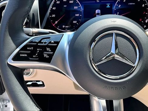 Used 2026 Mercedes-Benz C 300 4MATIC Sedan image 20