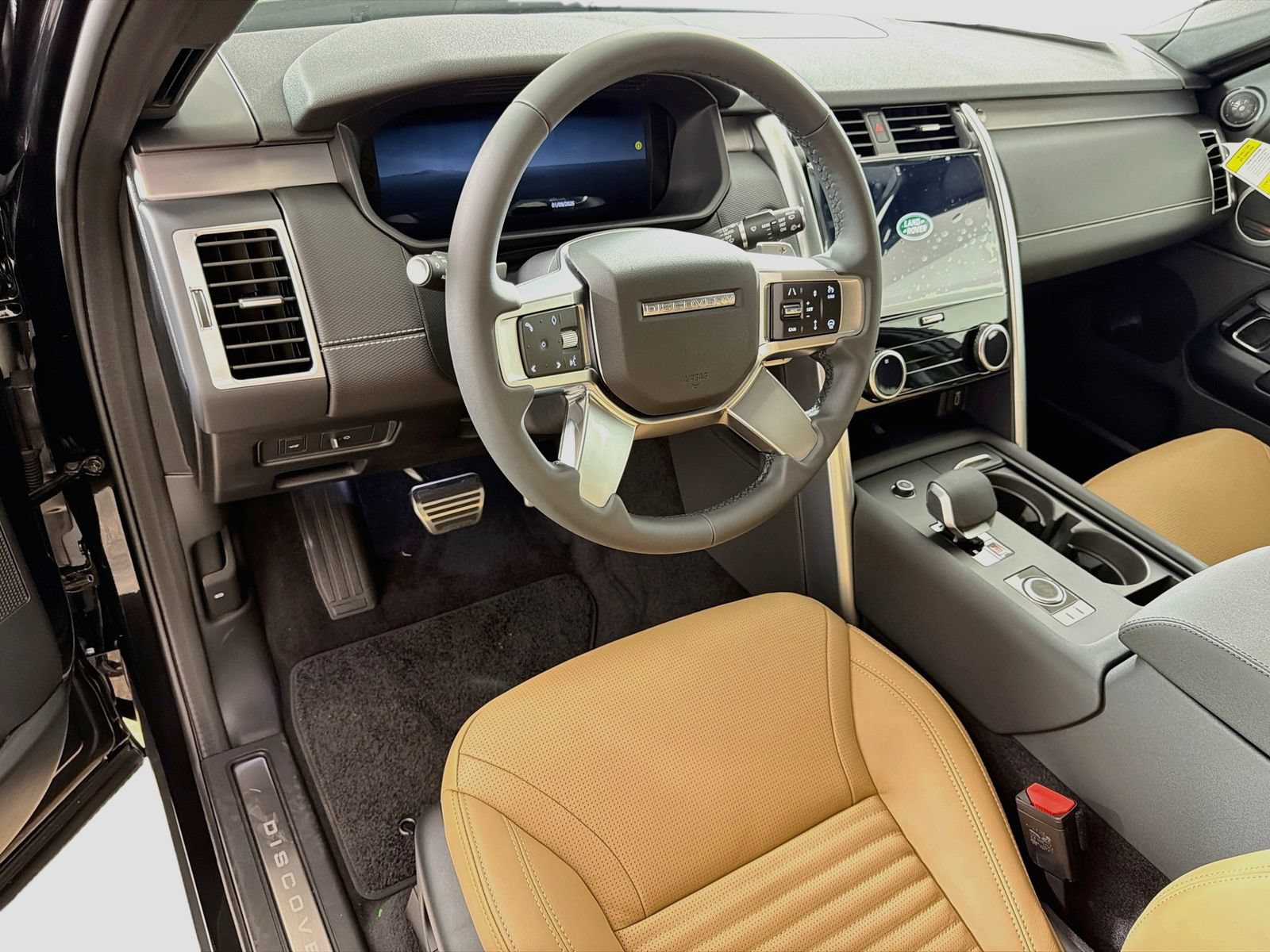 New 2026 Land Rover Discovery Dynamic SE AWD/4WD image 9