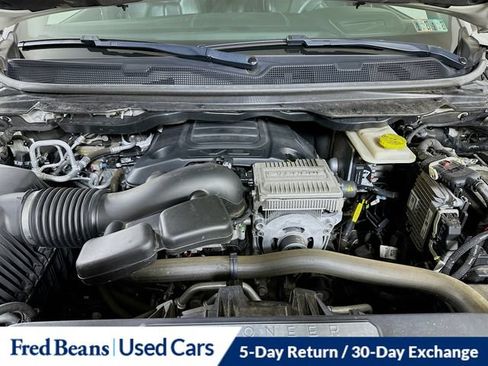Used 2022 Jeep Wagoneer Series III w/ Premium Group I AWD/4WD image 40