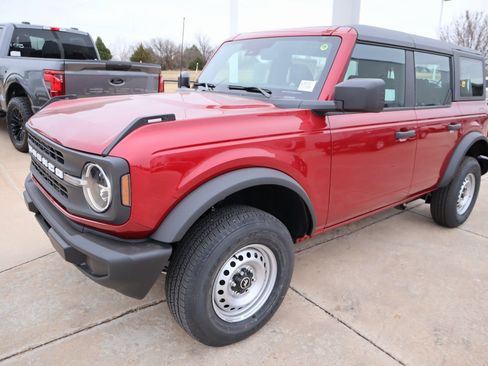 New 2025 Ford Bronco 4-Door AWD/4WD image 10