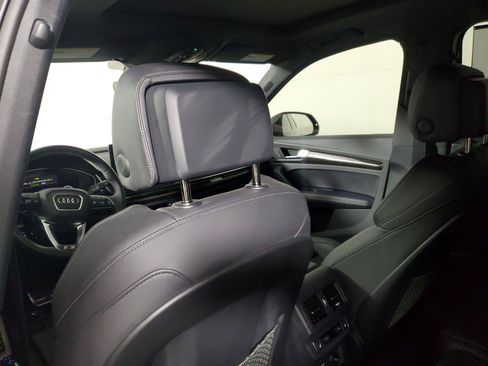 Used 2023 Audi SQ5 Prestige AWD/4WD image 13