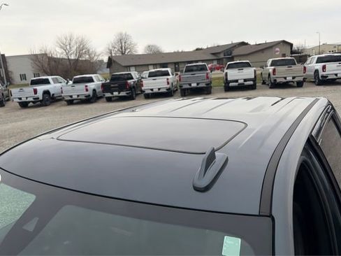 Used 2021 GMC Sierra 1500 AT4 w/ AT4 Premium Package image 11