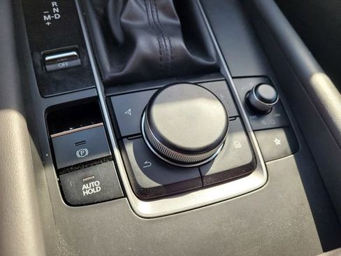 Used 2020 MAZDA MAZDA3 Sedan w/ Select Package image 21