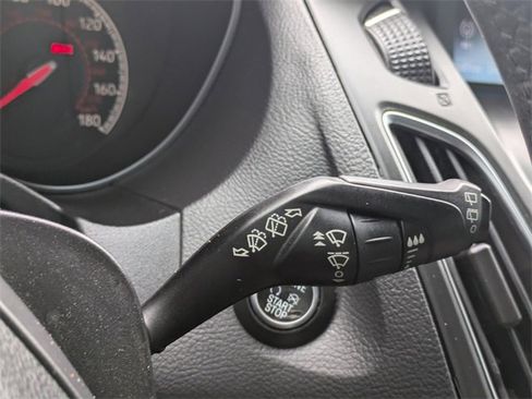 Used 2017 Ford Focus ST image 28