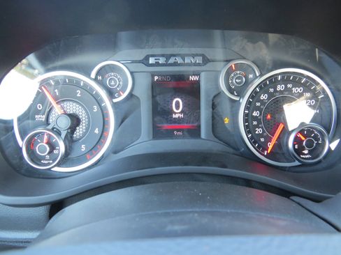 New 2026 RAM 5500 Tradesman w/ Chrome Appearance Group image 21