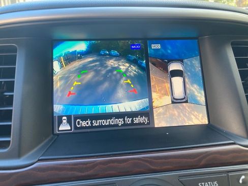 Used 2020 Nissan Pathfinder Platinum image 24