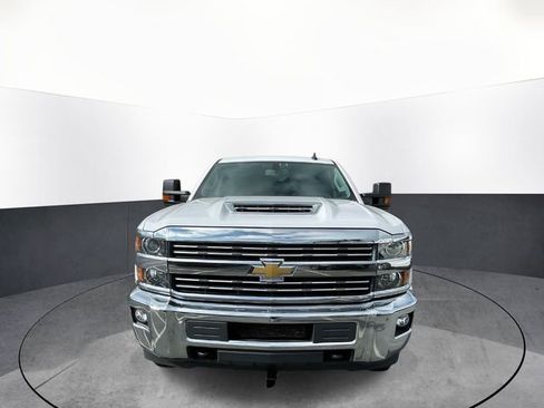 Used 2017 Chevrolet Silverado 2500 LT w/ LT Convenience Package AWD/4WD image 2