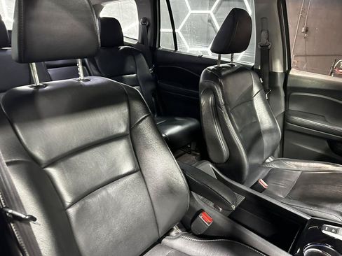 Used 2017 Honda Pilot Touring image 55